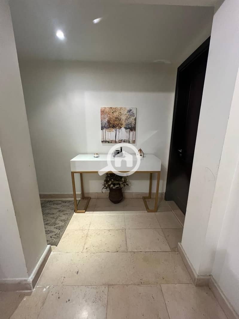 18 e58a6228-c260-4efc-8caf-cb14e4ffaf73. jpg