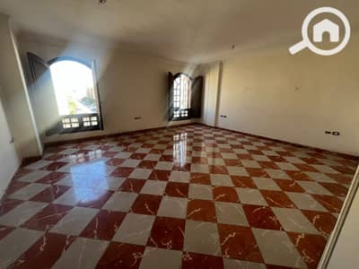 شقة 3 غرف نوم للايجار في القاهرة الجديدة، القاهرة - 303870. jpg