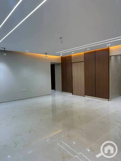 3 Bedroom Flat for Sale in Sheikh Zayed, Giza - WhatsApp Image 2026-09-27 at 12.43. 52 PM (2). jpeg