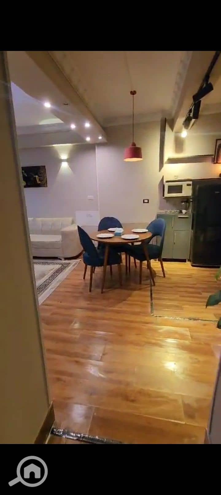 4 1000269257. jpg