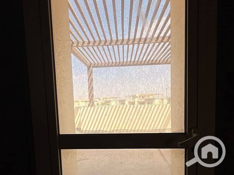 43 MH012 (28). png