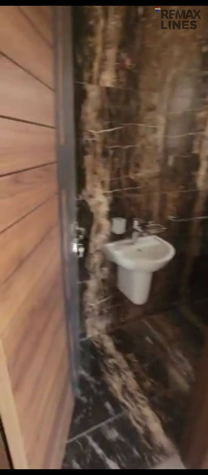 8 1000645335. jpg
