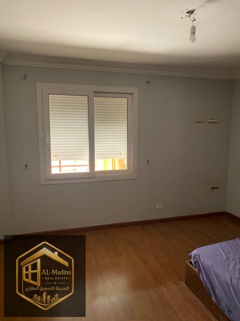 4 baf1331e-a7e6-45de-97a8-546cda042a46. jpg
