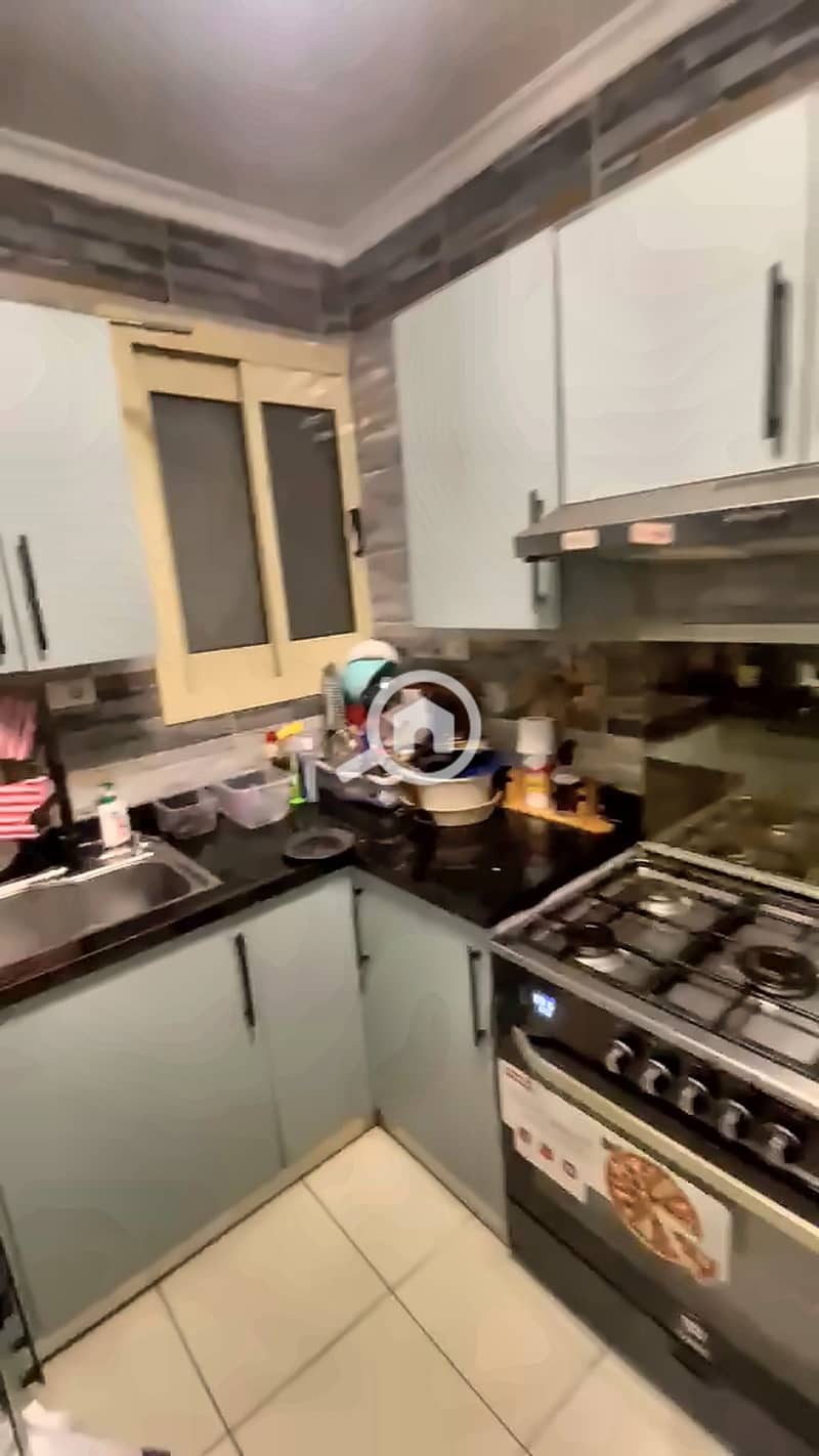 8 apartment_photo_04. jpg