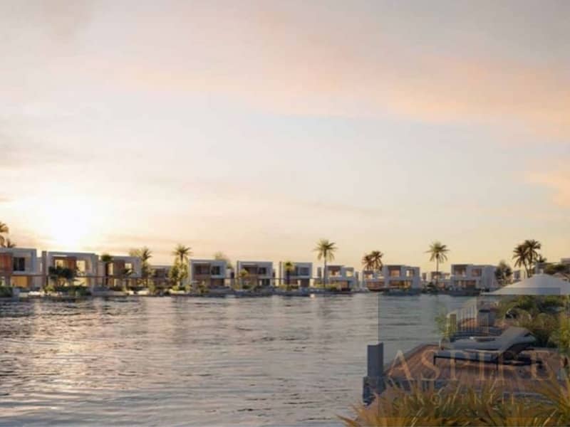 4 exterior--hacienda-bay-water-villas-north-coast-palm-hillsjpeg-1200x900. jpg