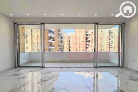 3 Bedroom Apartment for Sale in Roushdy, Alexandria - WhatsApp Image 2026-10-05 at 10.11. 25 (5). jpg