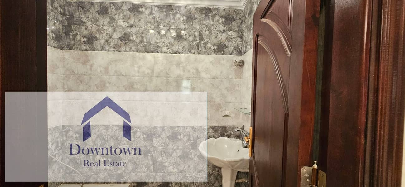 10 fc6aa75a-50bf-4497-828a-01e383ac89a9. jpg