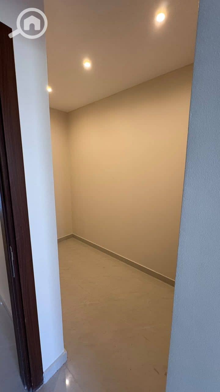 7 1000329825. jpg