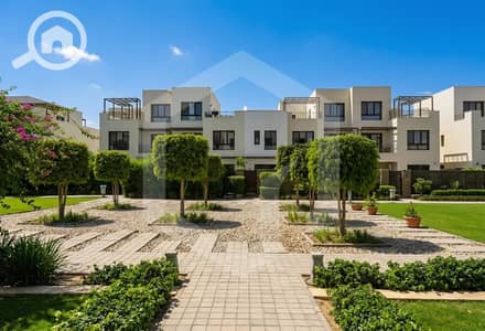 4 Bedroom Townhouse for Sale in Sheikh Zayed, Giza - Courtyard Sodic 1. jpg 4 Bedroom Townhouse for Sale in Sheikh Zayed, Giza - Courtyard Sodic 1. jpg