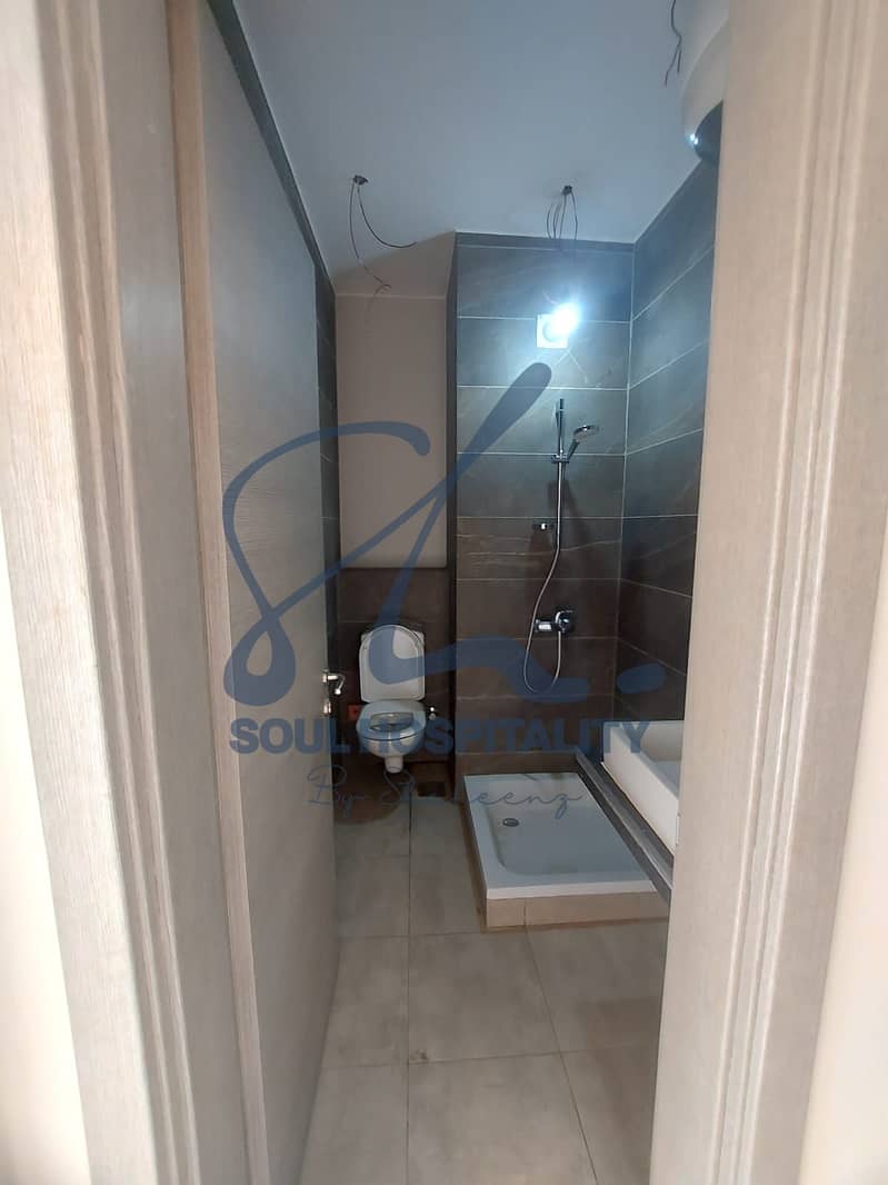 7 73ffb2c4-4bd7-410c-85dc-ac3b7be11415. jpg