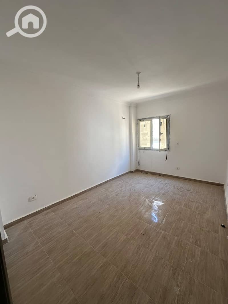 2 1000294413. jpg
