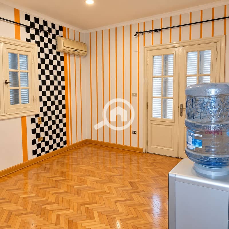 4 df3621d3-01ca-43e3-b8dc-0257ac93c6d3. png