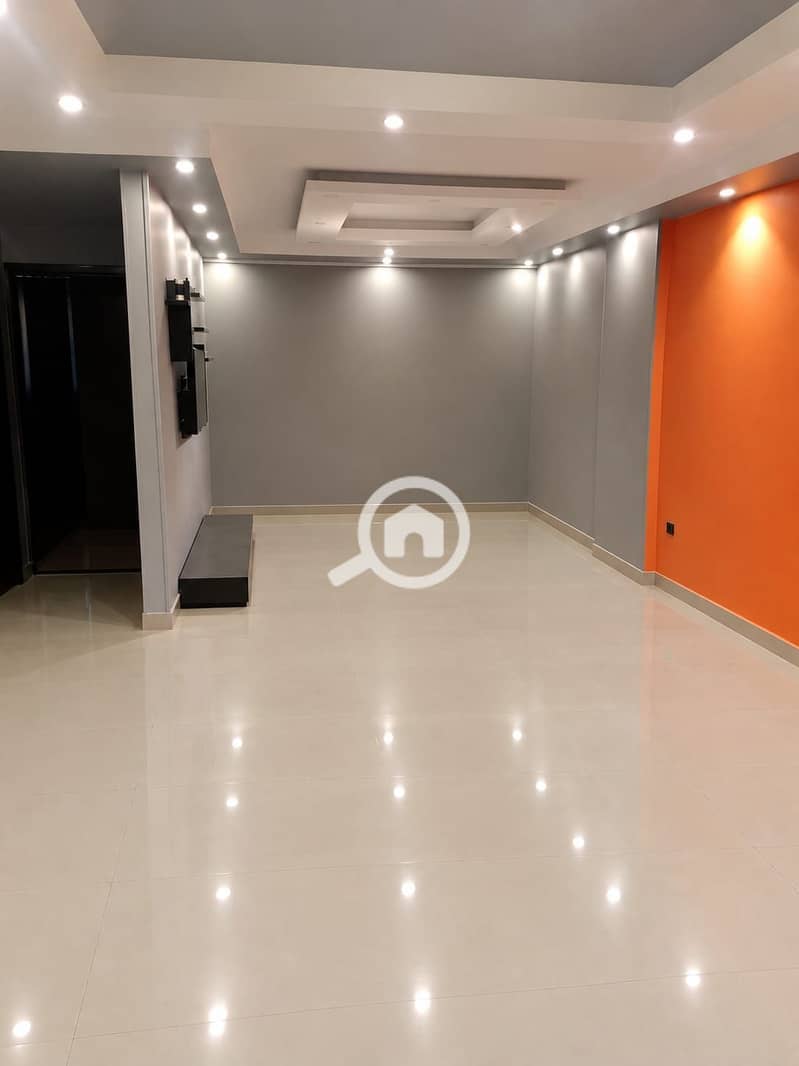 2 6a406d33-4cbf-4ff0-aaf4-636935ad24de. jpg