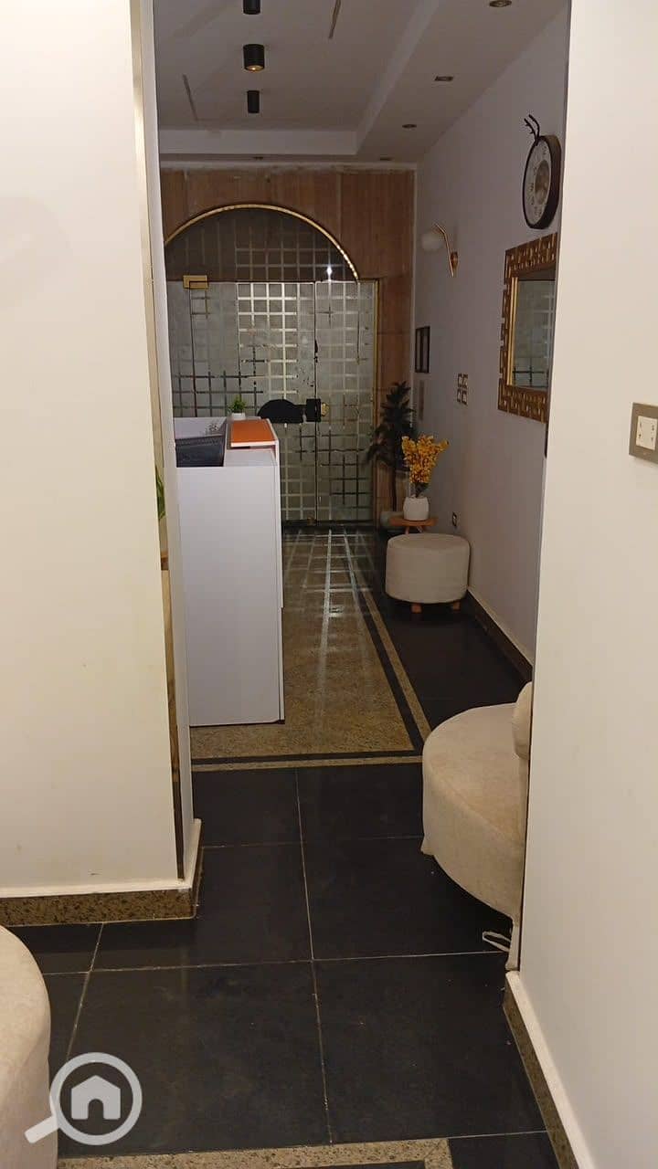 5 1000545590. jpg