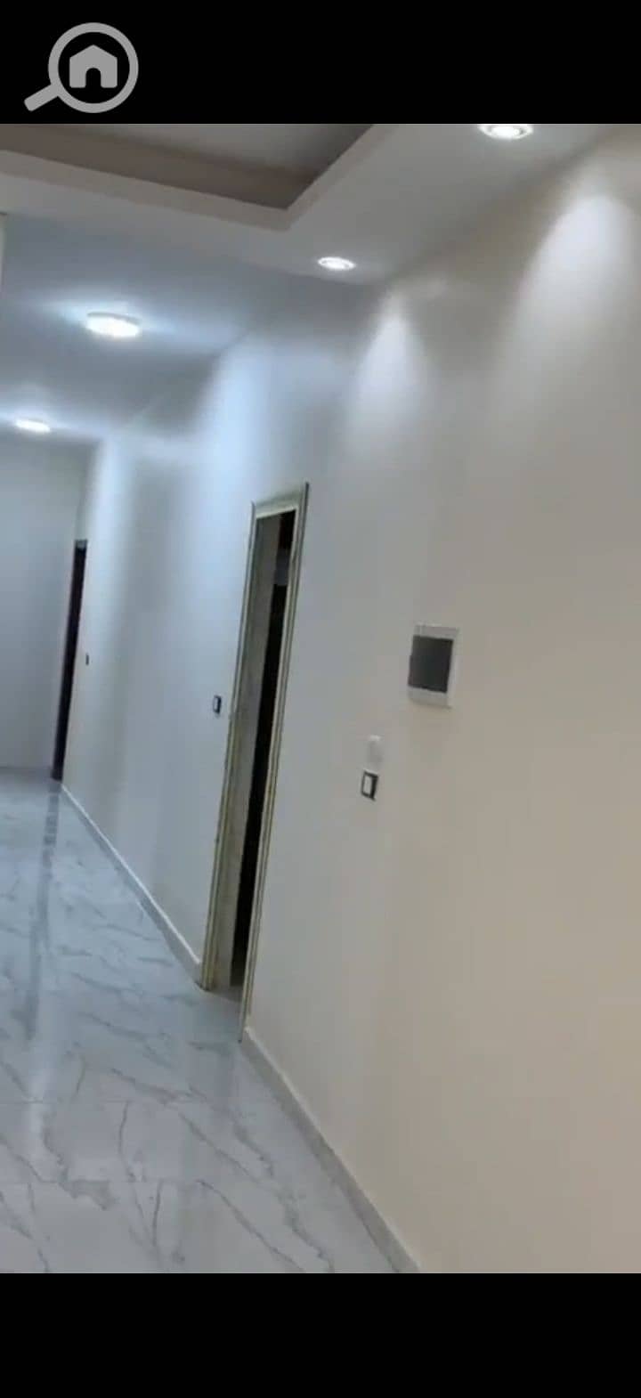 23 223053. jpg