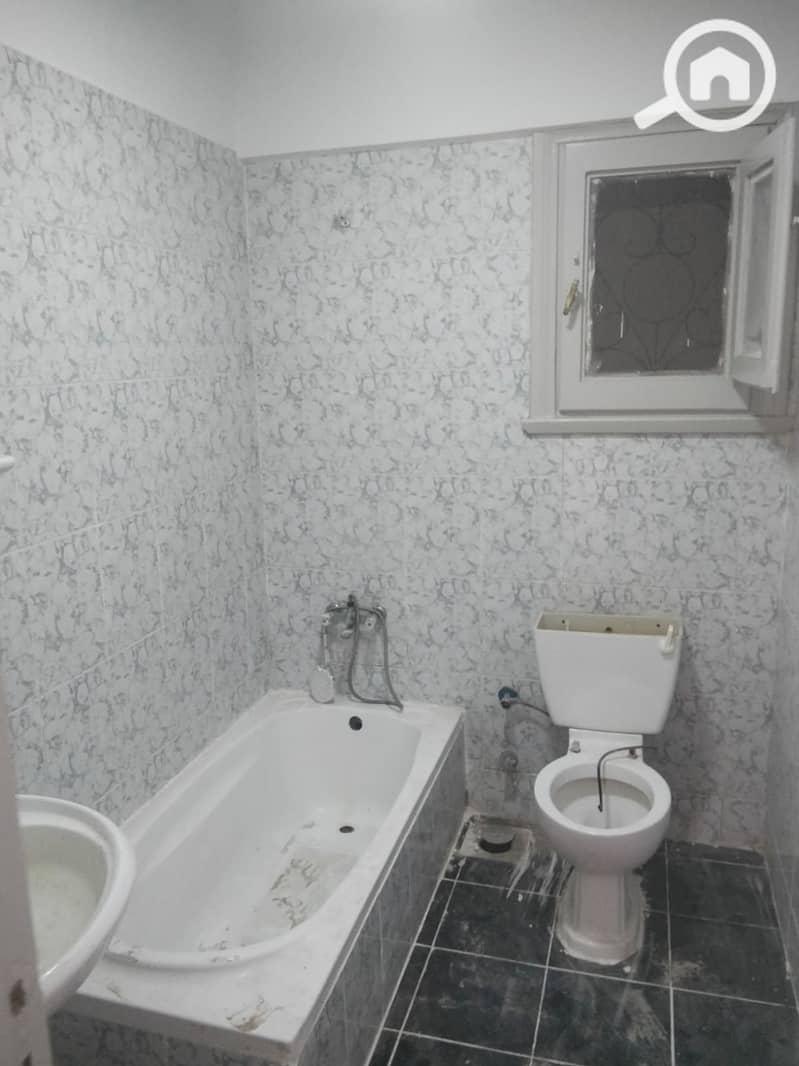 8 17713. jpg