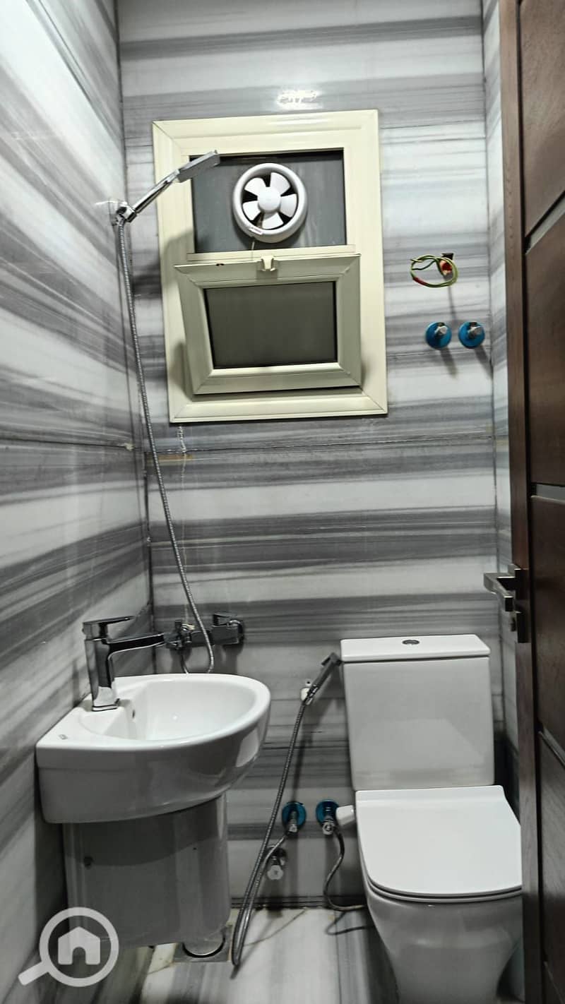 9 28834. jpg