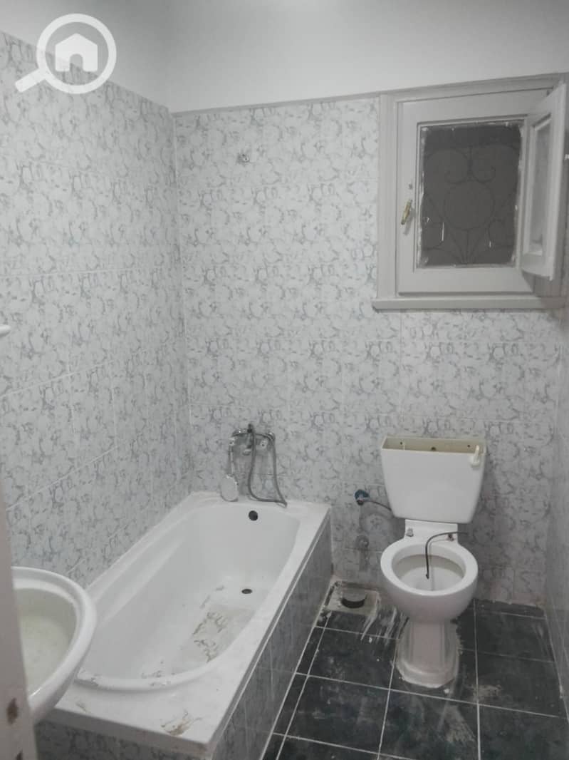 8 17713. jpg