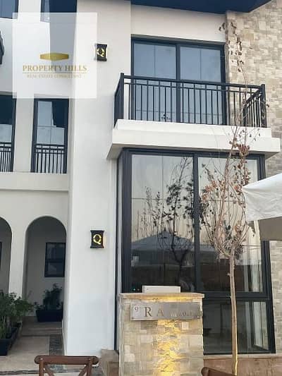 5 Bedroom Townhouse for Sale in Mostakbal City, Cairo - Villa for sale 5 rooms, priced at 8 million cash, inside a fully finished compound with air conditioning. 5 Bedroom Townhouse for Sale in Mostakbal City, Cairo - Villa for sale 5 rooms, priced at 8 million cash, inside a fully finished compound with air conditioning.