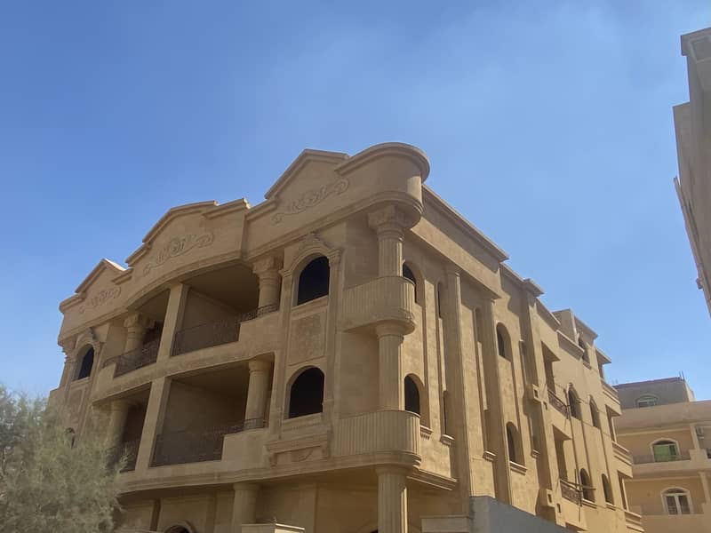 للبيع فيلا بالشروق بالحي الثالث للبيع فيلا بالشروق بالحي الثالث