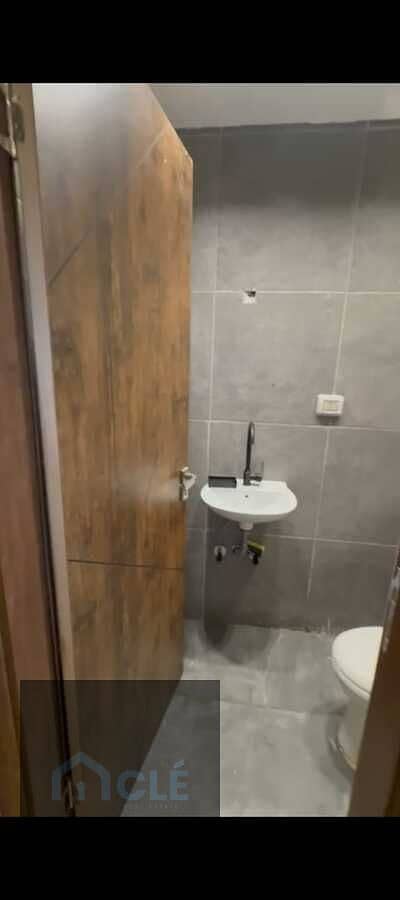 30 WhatsApp Image 2026-10-06 at 03.09. 27. jpeg