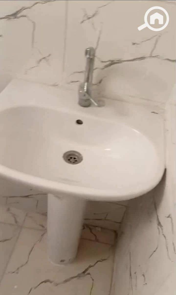 11 223691. jpg