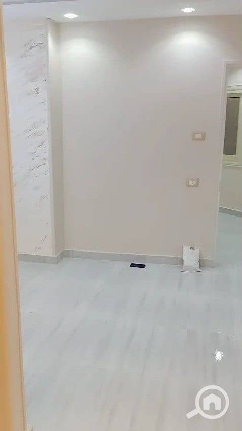 10 34c5d1bf-ba06-42da-a512-bd1589bc877c. jpg