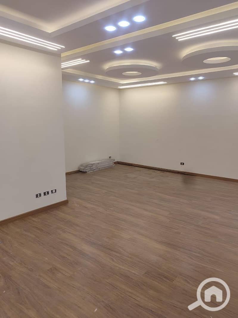 4 1000157699. jpg