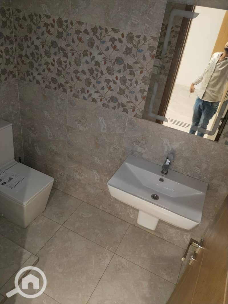 4 1000350328. jpg
