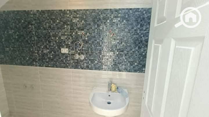 8 249405. jpg