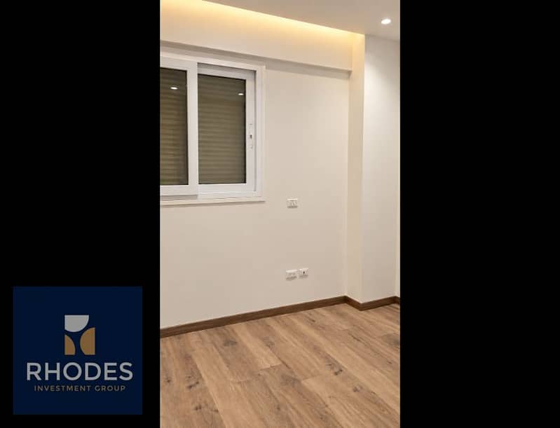 5 Minimalist Room Corner with Warm Cove Lighting. png