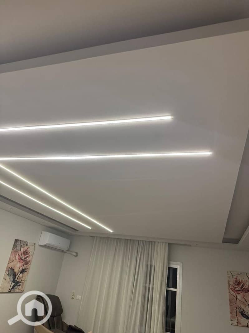3 ec5563a2-5d52-4f00-accc-b9da0f7e8a53. jpg