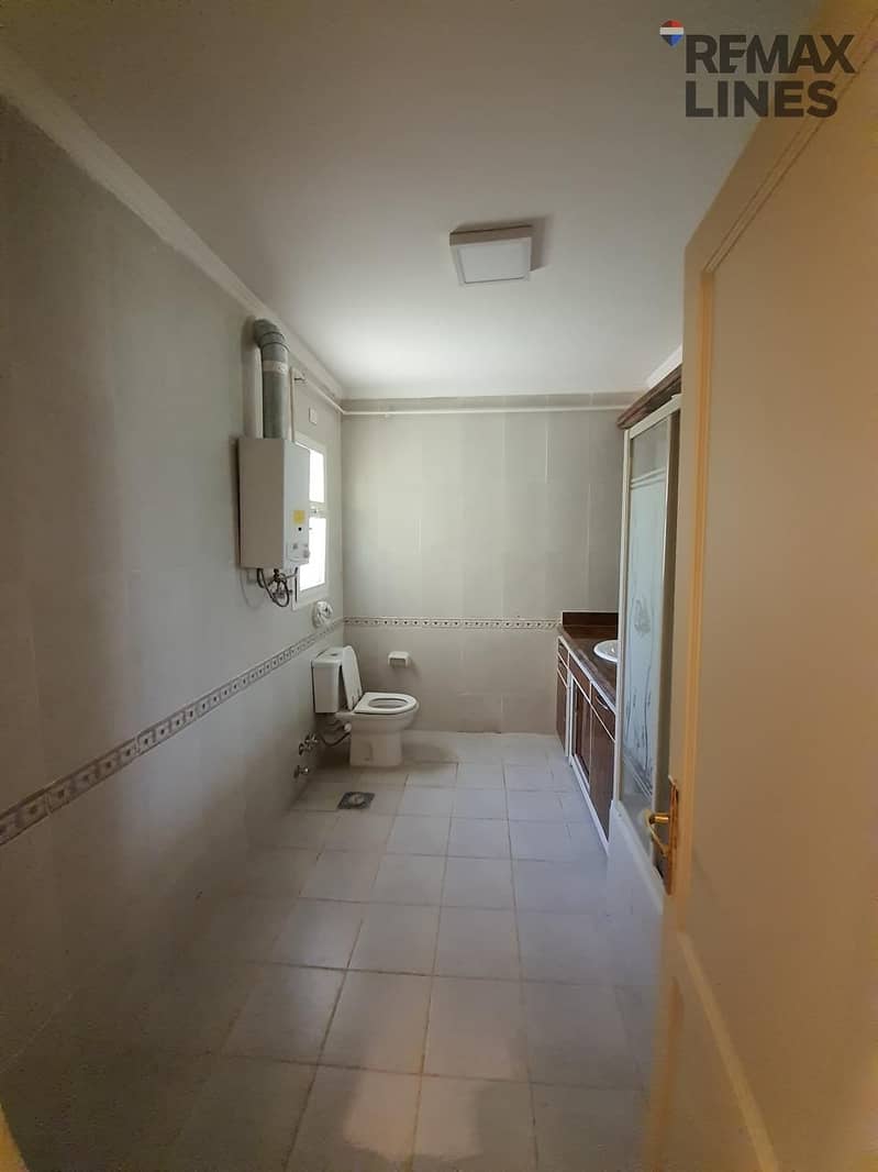 3 3967. jpg