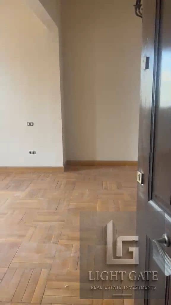 4 1002815557. jpg