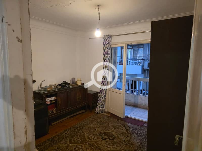 5 1000772449. jpg