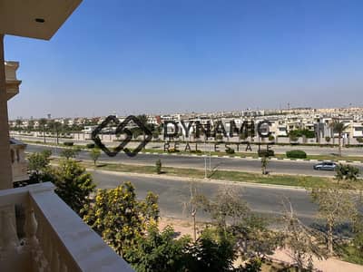 شقة 3 غرف نوم للبيع في القاهرة الجديدة، القاهرة - Sunny Balcony View of Modern Villas. png