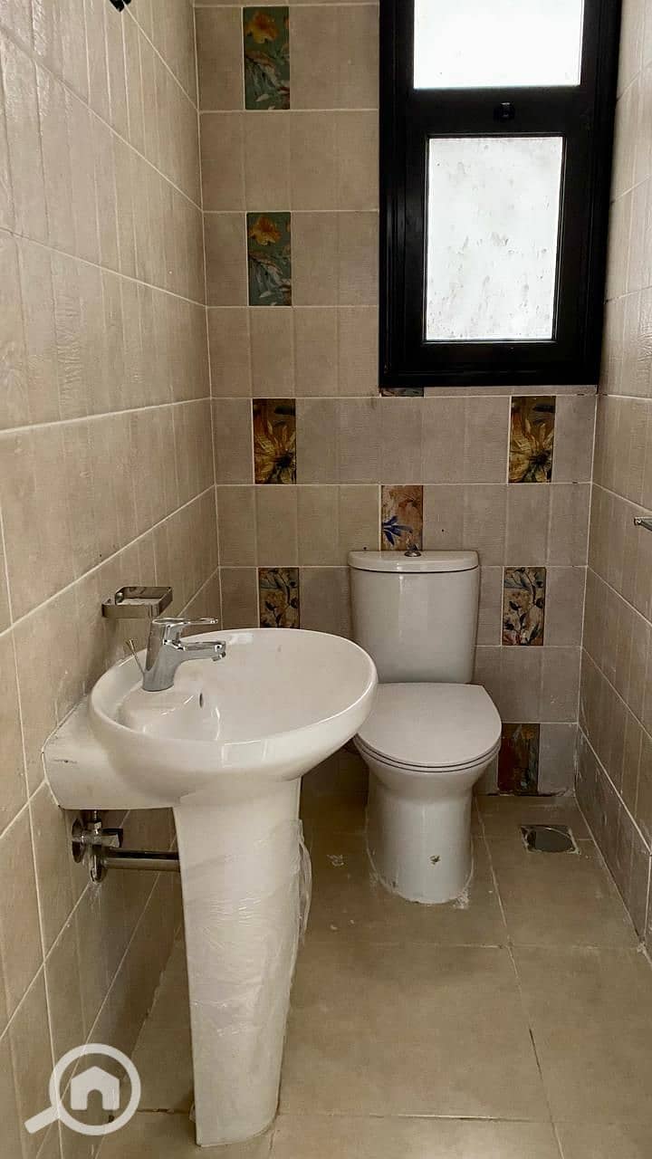 7 61674. jpg
