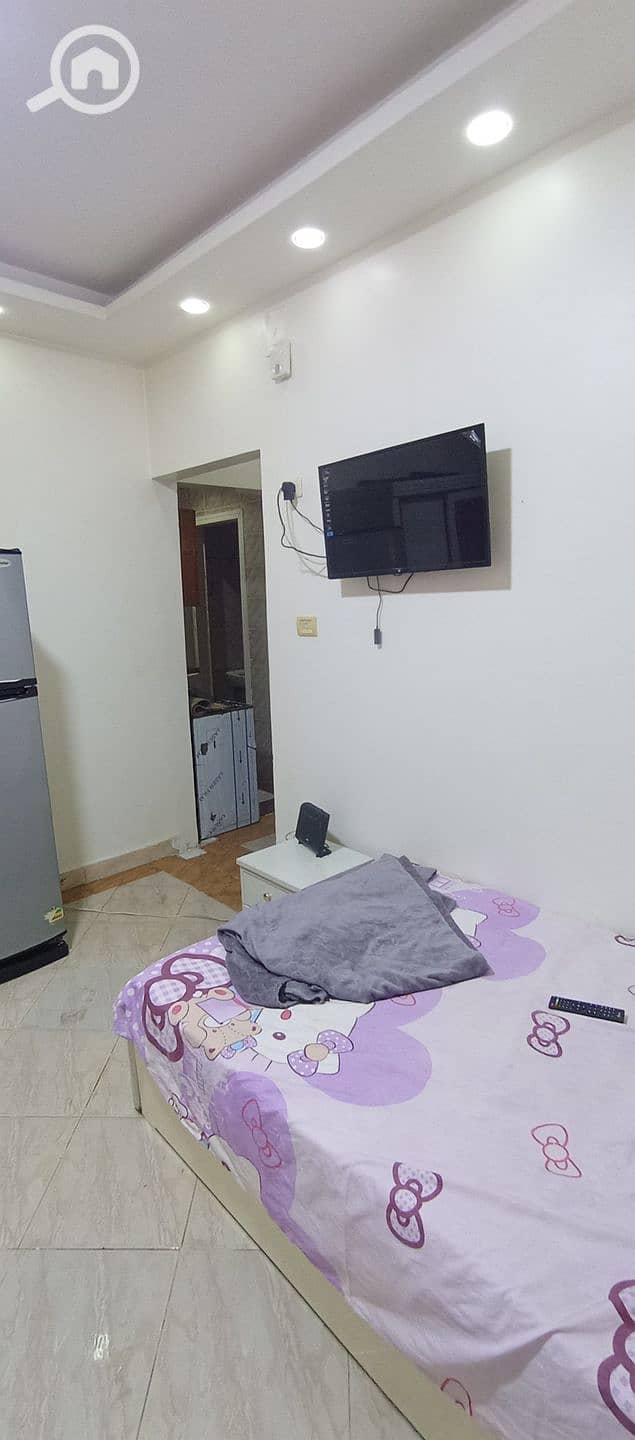 3 1000185996. jpg