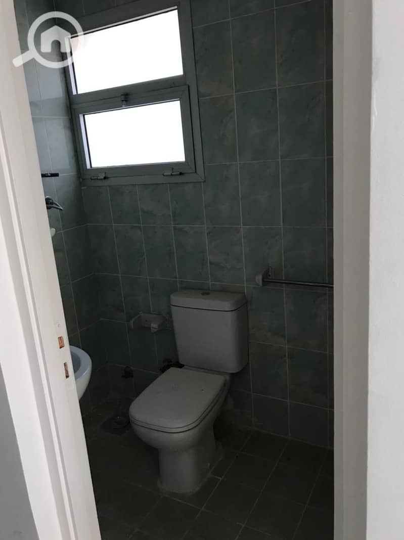 7 1000694347. jpg
