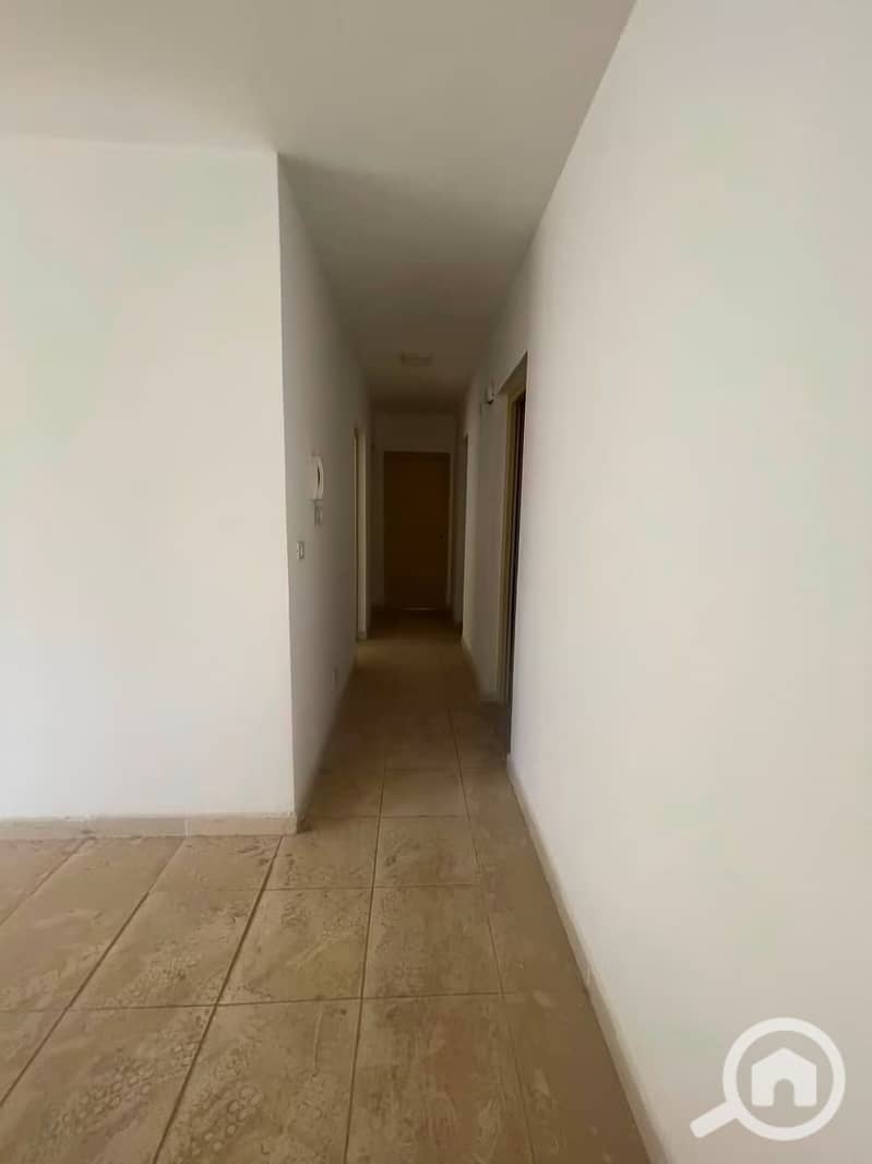 9 1000693586. jpg