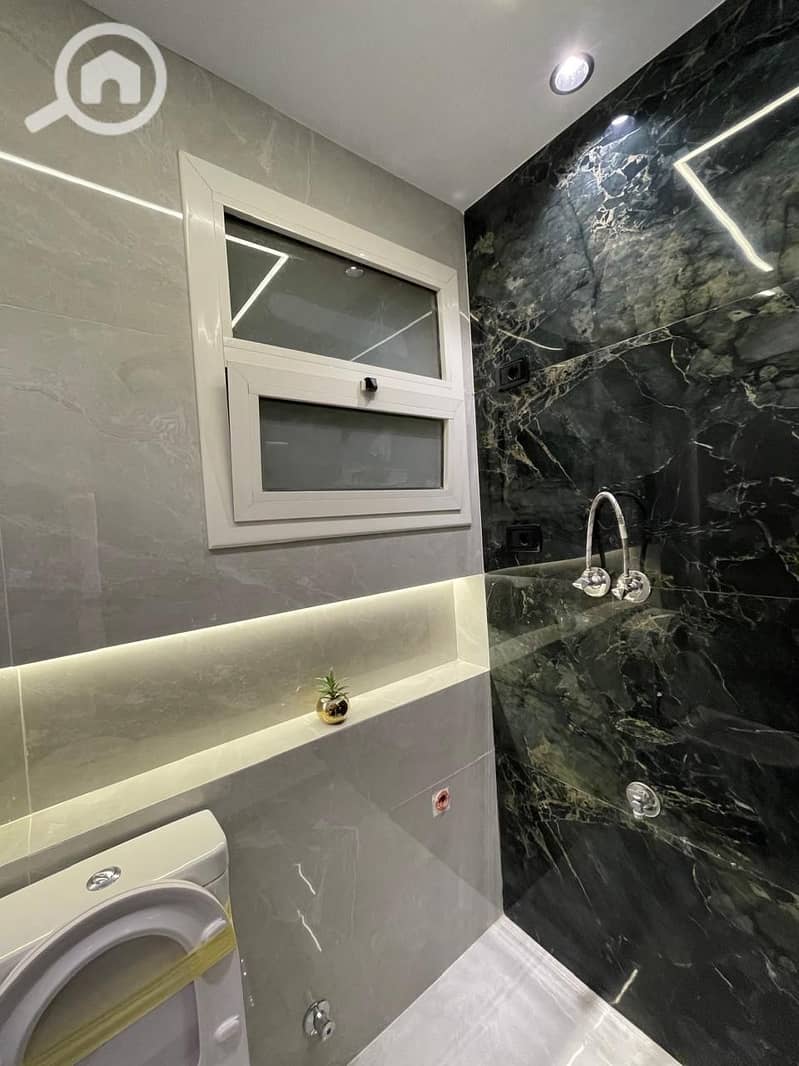 24 1000098223. jpg