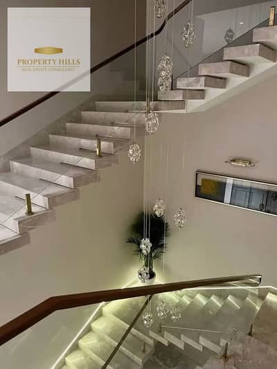 7 Bedroom Villa for Sale in Shorouk City, Cairo - 89040. jpg