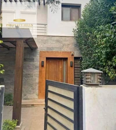 6 Bedroom Townhouse for Sale in New Cairo, Cairo - IMG_2963. jpeg