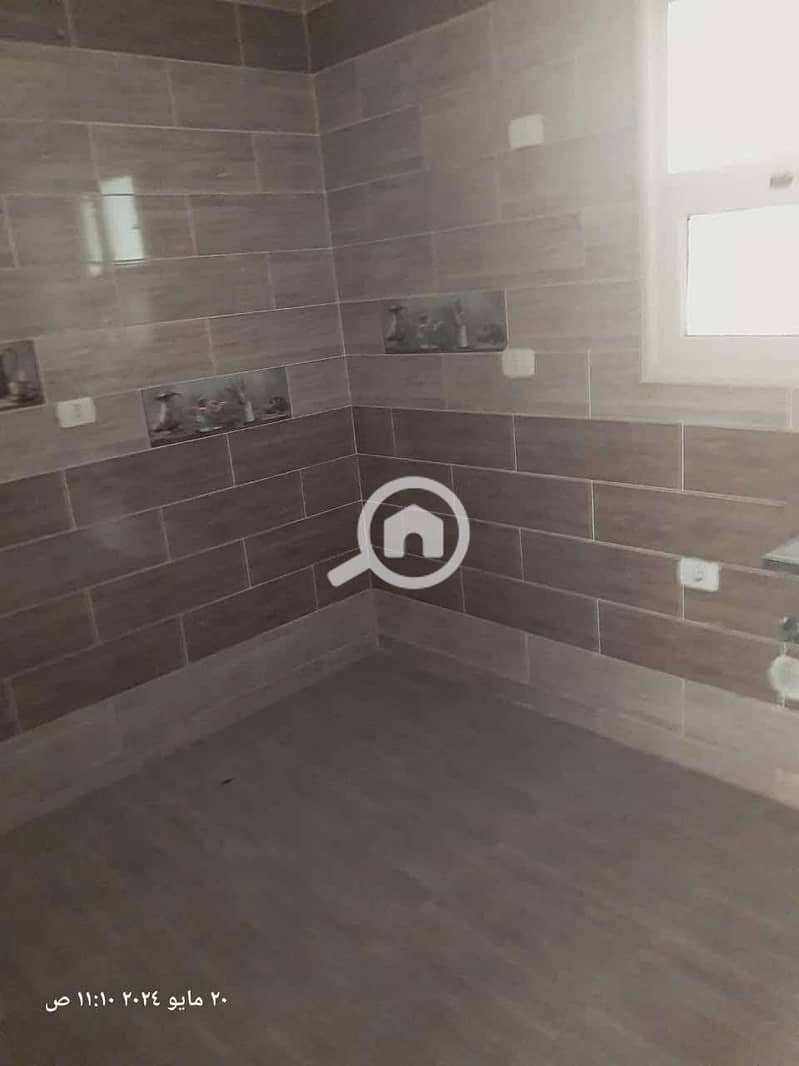 3 43365. jpg