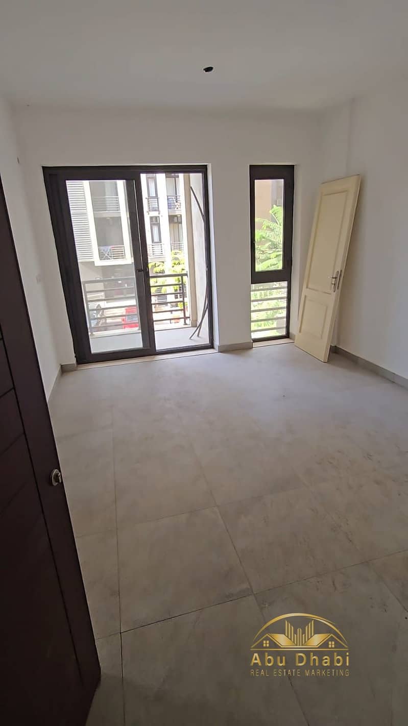 2 95704c6a-9869-46b6-a0ed-0a139db12e55. jpg