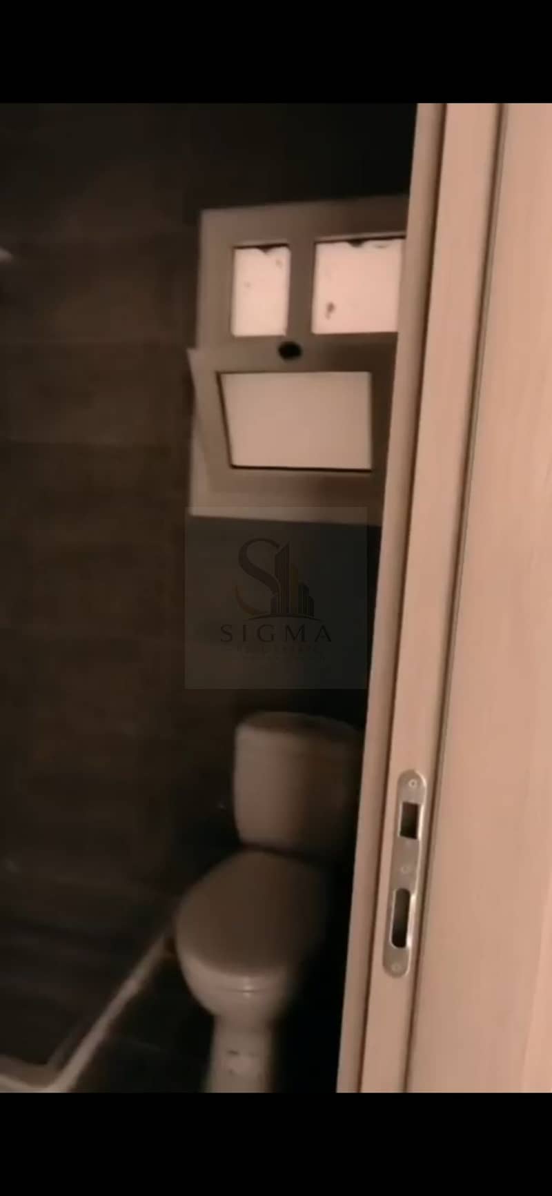 12 1000471365. jpg