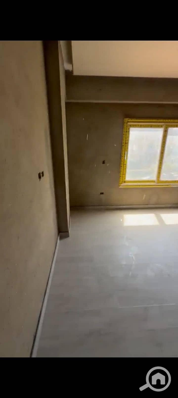 9 1000498942. jpg