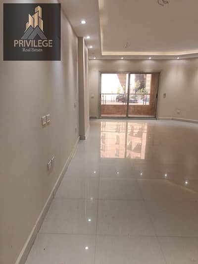 3 Bedroom Apartment for Sale in Maadi, Cairo - IMG-20261005-WA0028. jpg