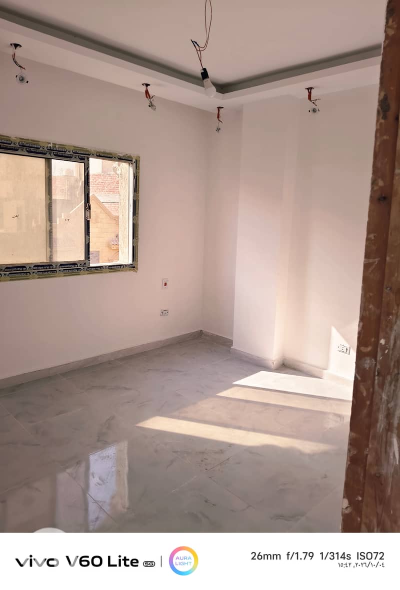 8 1000337060. jpg