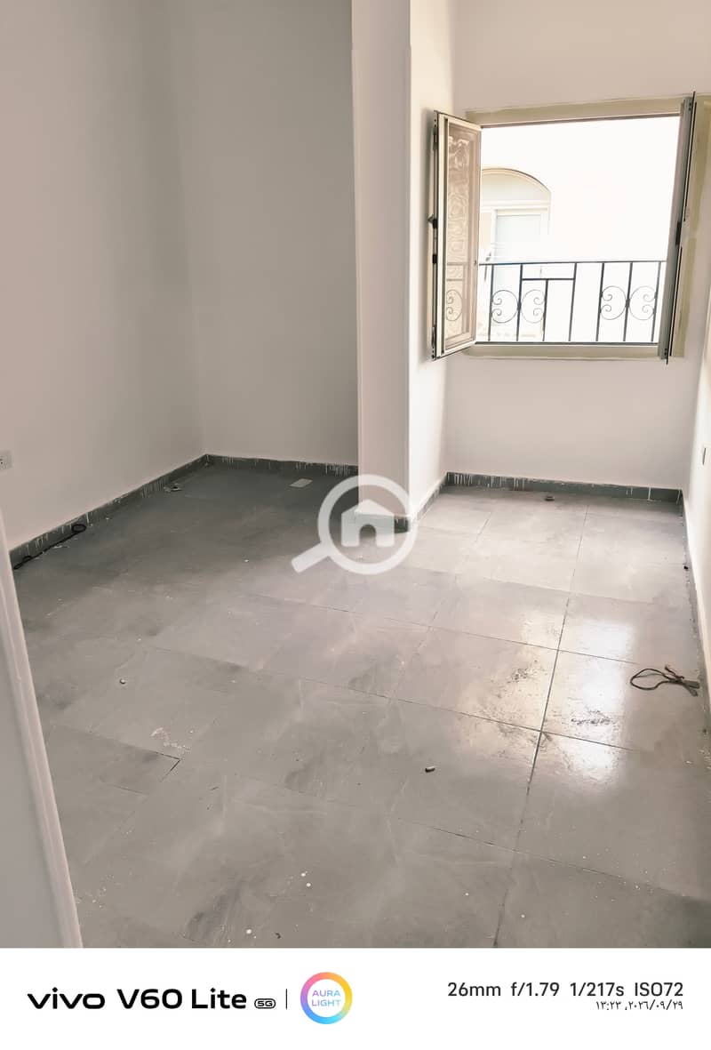 10 1000332706. jpg